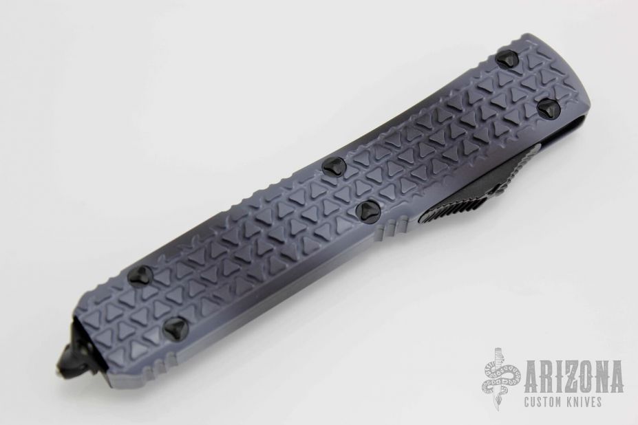 121-2UC Ultratech S/E - Urban Camo Serrated - Tri Grip