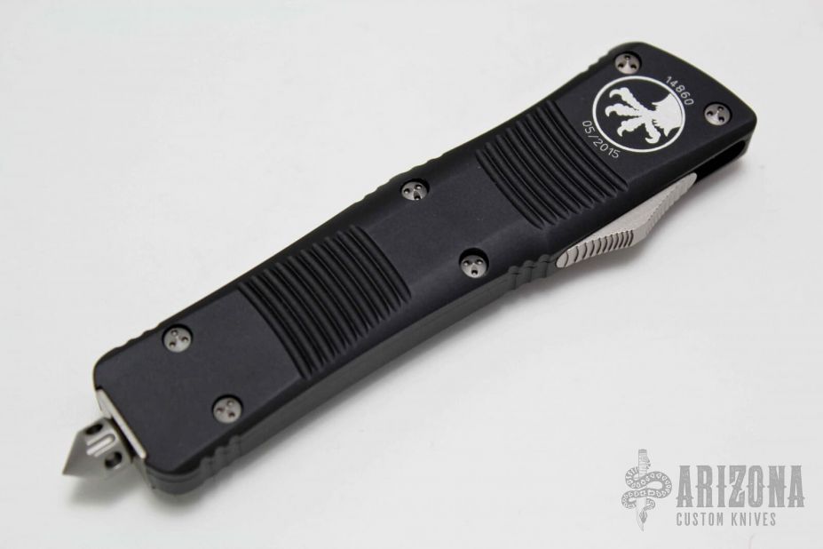 140-1 Troodon T/E Black Standard - DLC