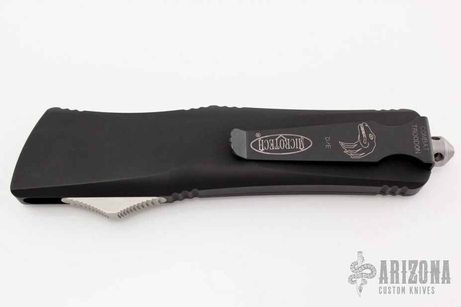 142-2 Combat Troodon D/E Black Serrated