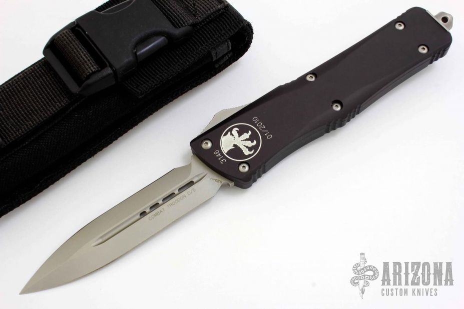 142-7 Combat Troodon D/E Bead Blast Standard