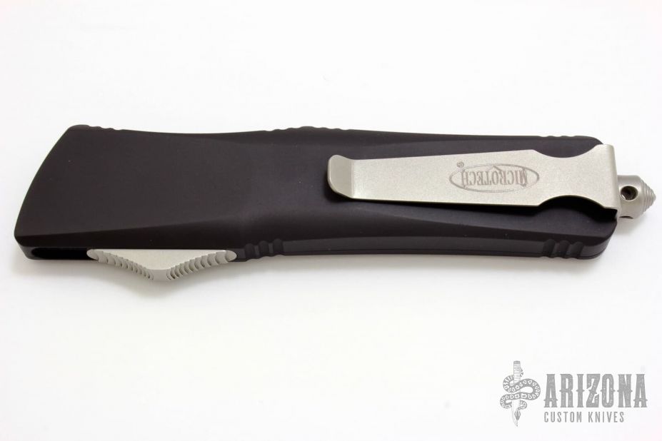 142-7 Combat Troodon D/E Bead Blast Standard