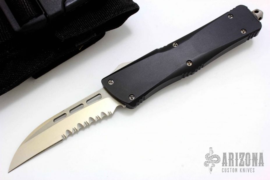 147-8 Troodon Wharncliffe Satin Serrated Edge