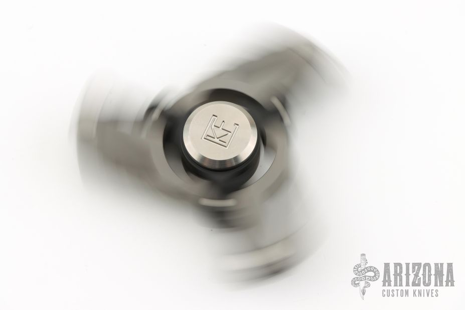 Custom Knife Factory / SNECX Collaboration Pepyakka S Fidget