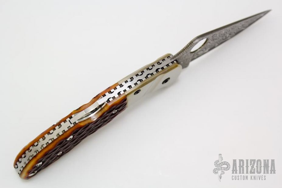 C11JBOP Delica Damascus - Amber Jigged Bone
