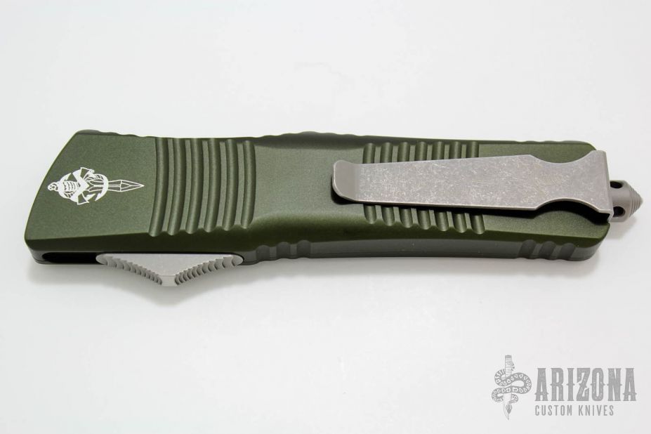 Combat Troodon - Hellhound Straight Razor Apocalyptic