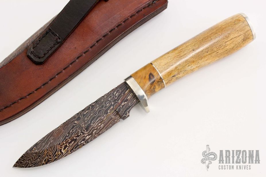 Hunter - Oosic w/ W-Twist Pattern Damascus
