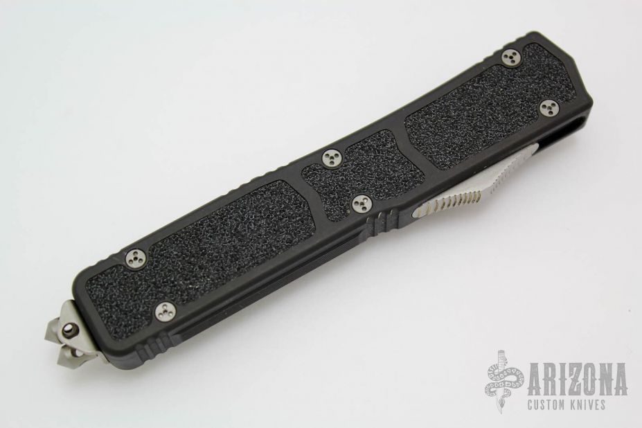 Makora D/E Black Serrated