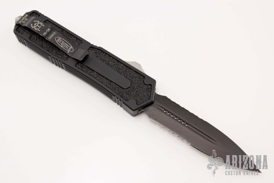 Scarab -  D/E Black Serrated #00902 09/2006