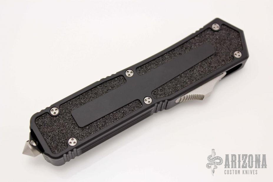 Scarab -  D/E Black Serrated #00902 09/2006