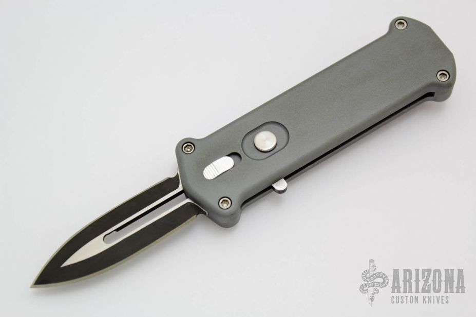 Tantilla T62 -  Special Gray Handle / Two Tone Blade