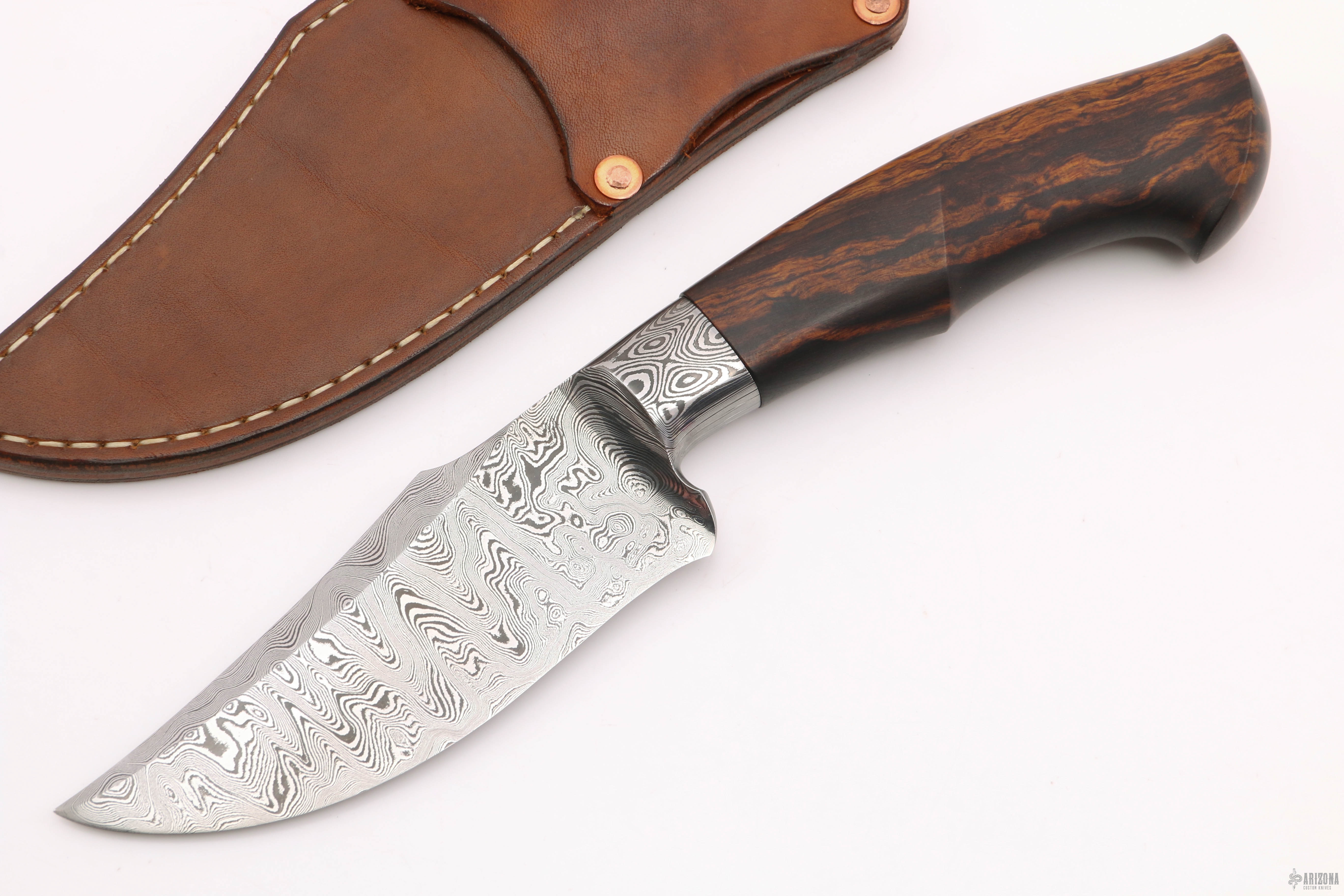 Jan Hafinec Custom Integral Hunter Fixed Blade Curly Maple Handle Damascus  Blade