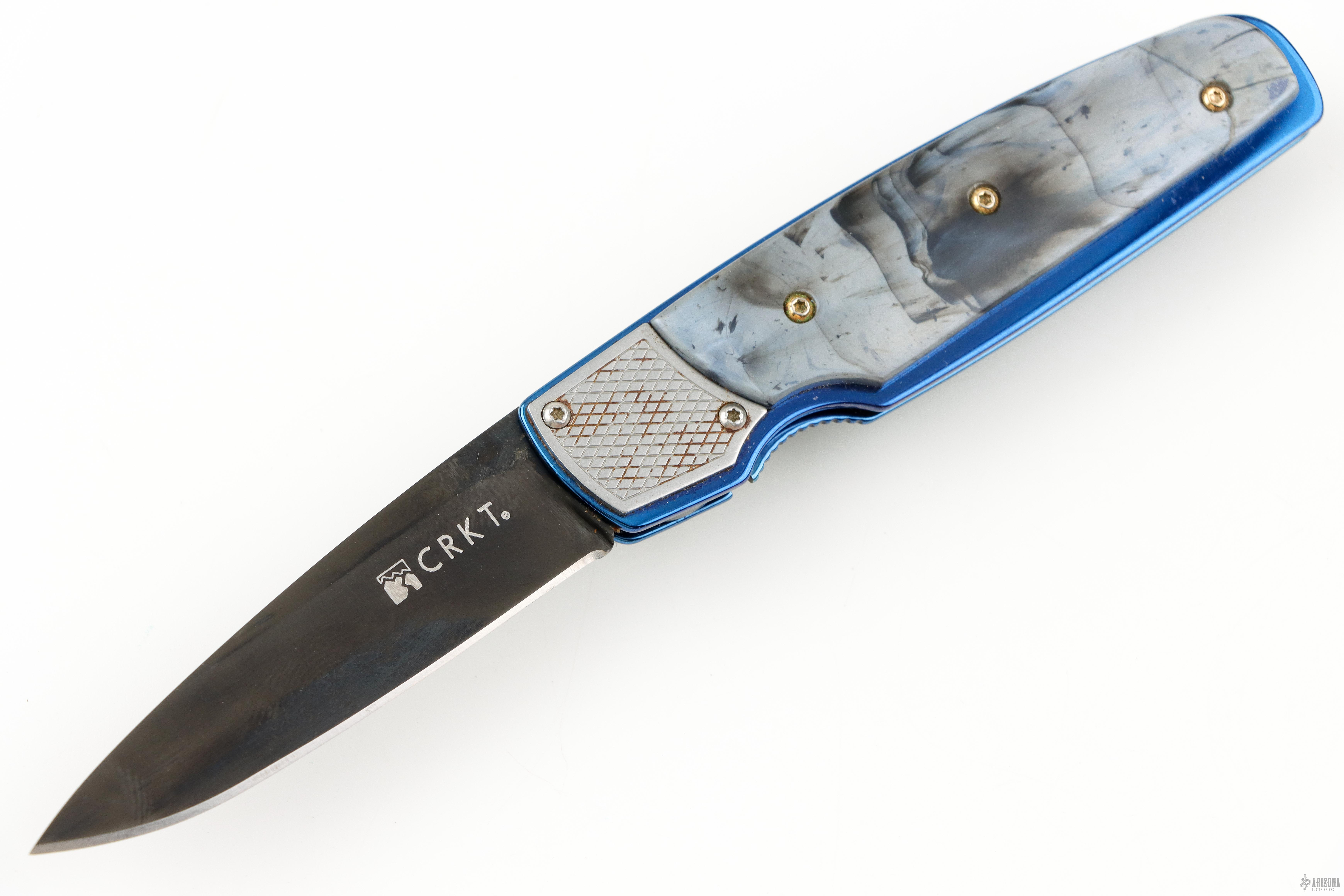 7404 Kommer Fulcrum - Black Blade and Blue/Black CPL Scales