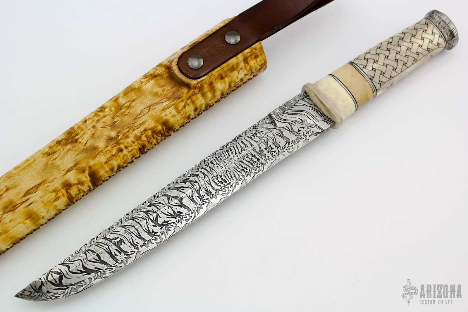 Bear Hunter Arizona Custom Knives