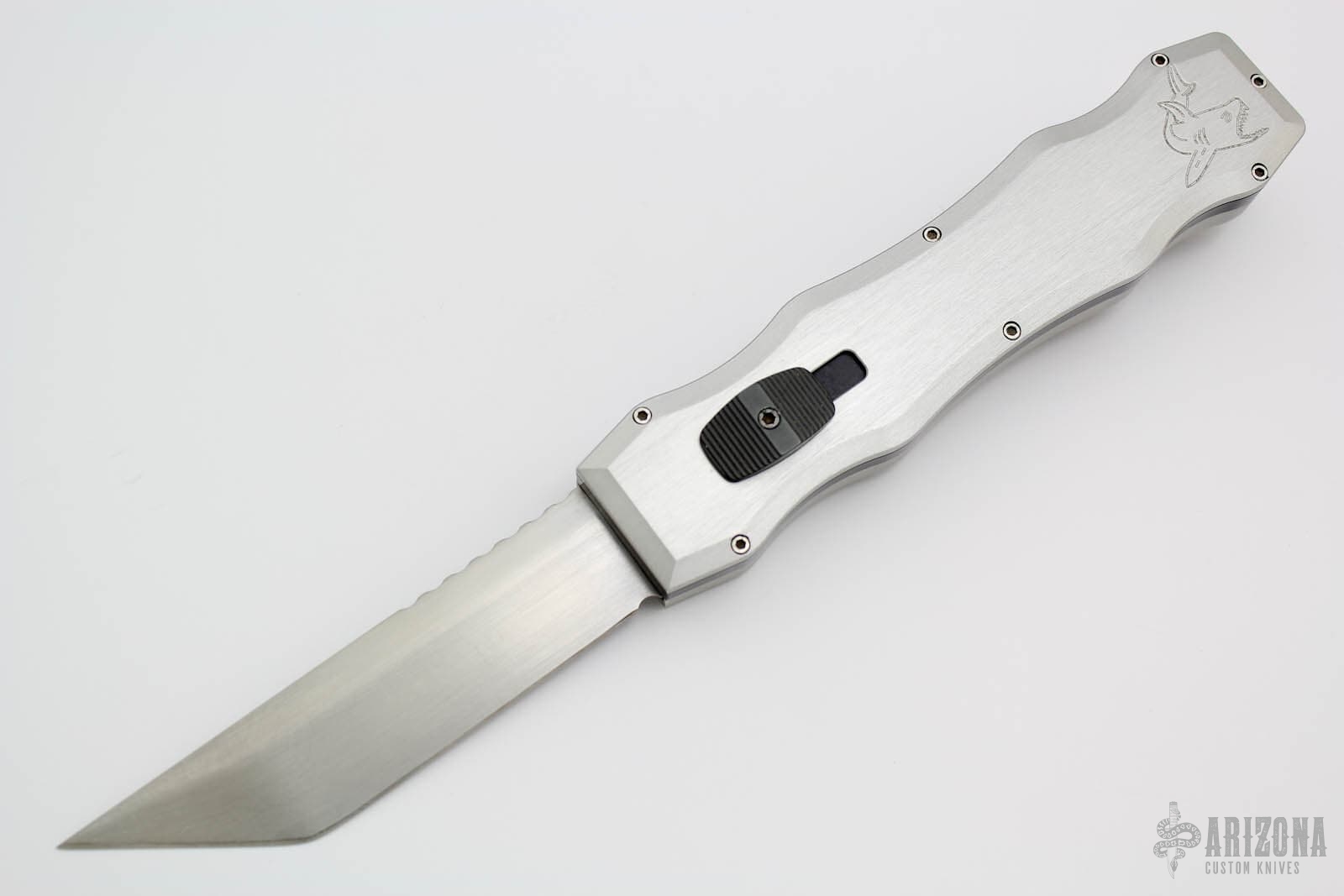 https://cdn.arizonacustomknives.com/images/products/orig/sasand_shark___tanto_175085_1.jpg