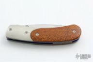 T09-W Kestrel Linerlock Folder