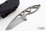 Medallion Neck Knife 07/2001 #407