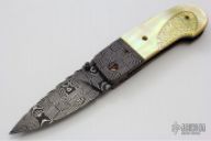 Damascus Gold Lip Pearl Linerlock