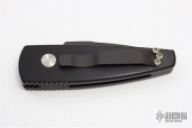 Stinger 401 - Black Handle / Partially Serrated