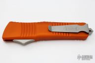 142-1OR Combat Troodon D/E Black Standard