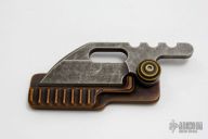 Thorn Friction Folder