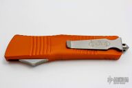 142-1OR Combat Troodon D/E Black Standard