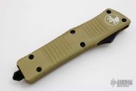 142-2TA Combat Troodon D/E Black Serrated