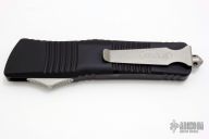 144-1 Combat Troodon T/E Black Standard