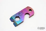 FlyPry - Anodized Titanium