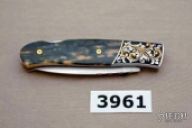 Presentation Model 19, lockback