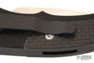 Runt J4 4404 - Black Handle / Carbon Fiber / Satin Blade