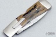 Integral lockback auto