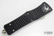 142-1 Combat Troodon D/E Black Standard