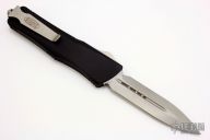 142-7 Combat Troodon D/E Bead Blast Standard