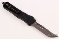 219-16BLTI Combat Troodon Hellhound - Carbon Fiber Top w/ Blue Ringed w/ Ti HW Damascus Standard