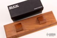 0336GYSLE-B Paradigm - w/ Stand