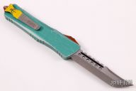  219-10BH Combat Troodon Hellhound Bounty Hunter