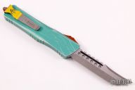 Combat Troodon - Hellhound Bounty Hunter