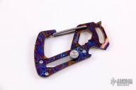 MokuTi Carabiner w/ Blade