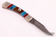 Howling Wolf Lockback