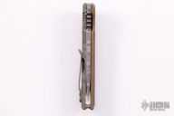 Kwaiback -Tiger striped w/ Copper Show Side