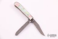 82154 Tiny Trapper - Damascus and Black Lip Pearl