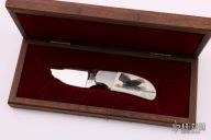 Vintage Skinner wtih Scrimshaw