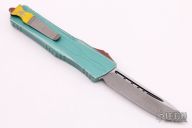 144-10BH Combat Troodon T/E BH Apocalyptic Standard