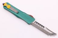 219-10BH Combat Troodon Hellhound Bounty Hunter