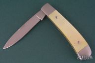 Gold Lip Pearl Slipjoint