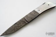 Damascus & Pearl Small Lockback
