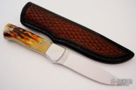 Amber Sambar Stag Clip Point Hunter