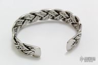 Celtic 8 Twist Bracelet