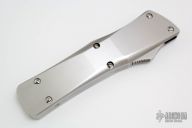 SS Combat Troodon - Hand Ground