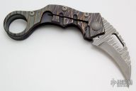 Stryker Karambit